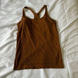 Lululemon Ebb to street tank